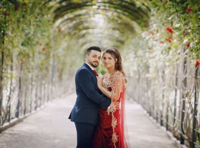 Interacting Face to Face with your Wedding Photographer
